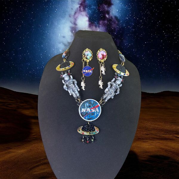 10170 Set Of Celestial NASA Astronauts Iridescent Necklace+ Earrings