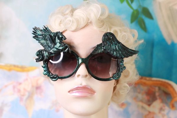 10204 Black Winged Pegasus Baroque Sunglasses
