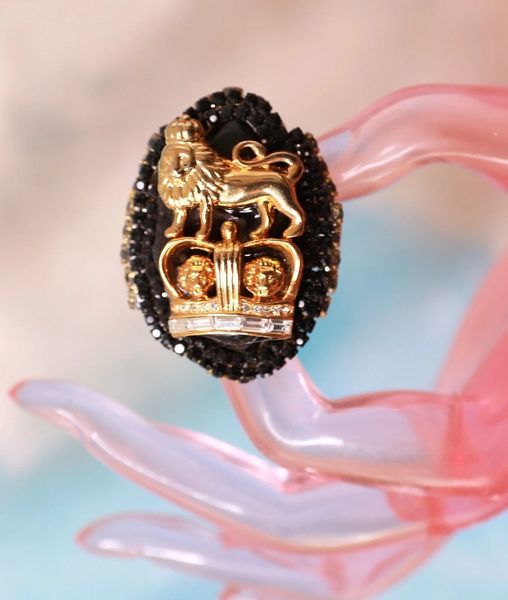 10259 Genuine Agate Baroque Lion Massive Adjustable Cocktail Ring