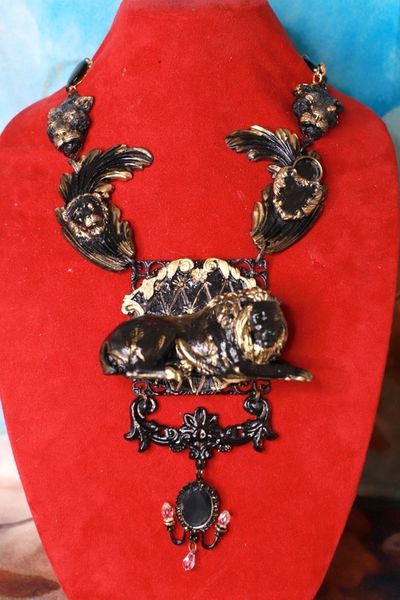 10270 Baroque Lion Mirror Unusual Black Massive Necklace