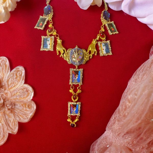 SOLD! 10316 Set Of Gustav Klimt Carved Heart Frames Necklace+ Earrings