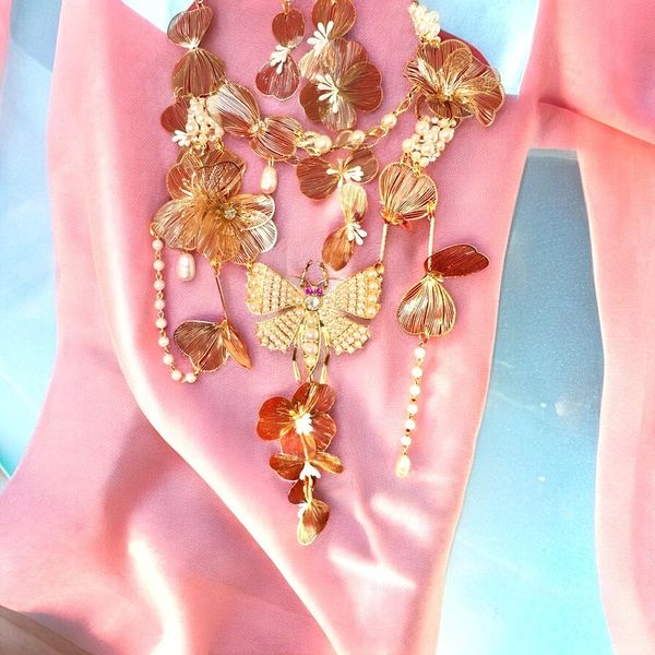 10319 Set Of Bridal Butterfly Metal Flowers Necklace+ Earrings