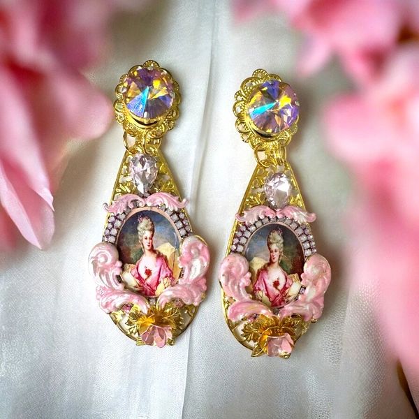 10327 Marie Antoinette Long Pink Massive Earrings