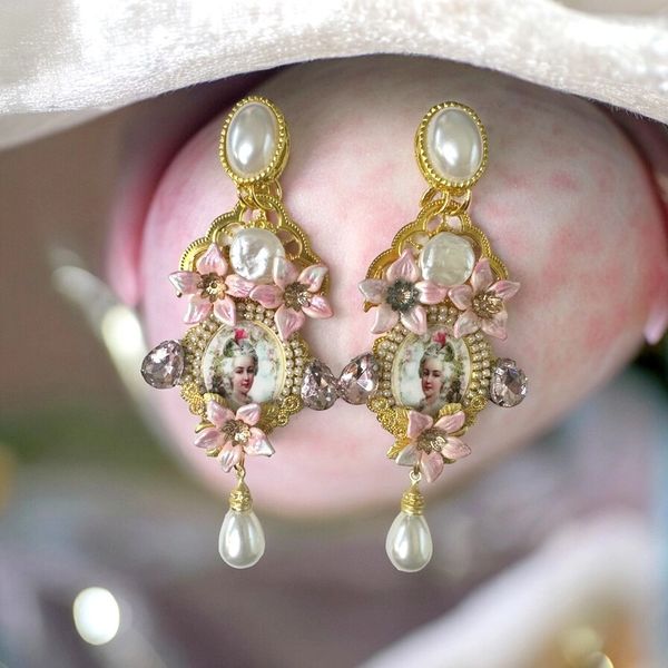 10328 Marie Antoinette Long Pink Pearl Massive Earrings