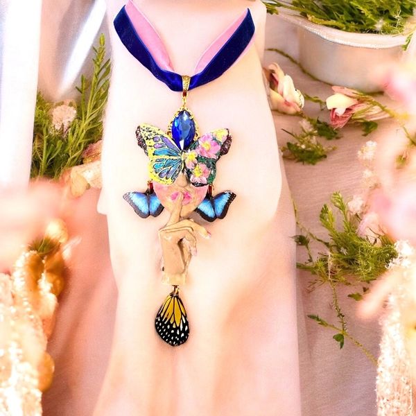 10346 Venetian Mask Lady Butterfly Hush Necklace Choker