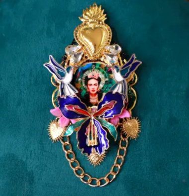 10423 Frida Kahlo Enamel Brooch Pin