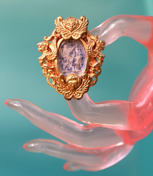 10457 Baroque Cherubs Vintage Style Cocktail Ring