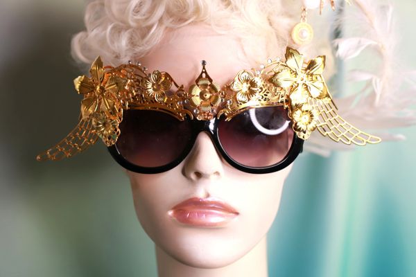 10477 Baroque Gold Filigree Wings Embellished Sunglasses