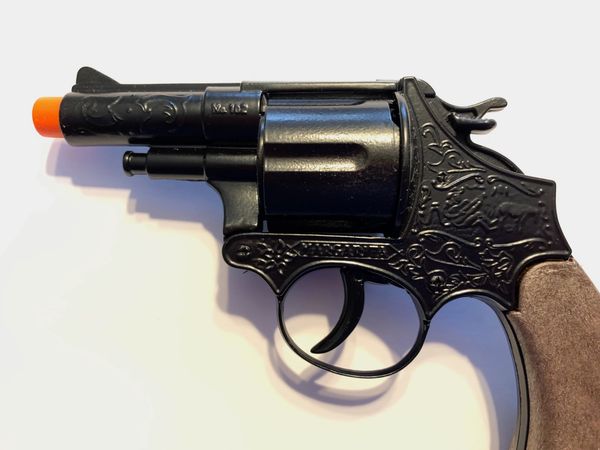 Set Of 2 Police Style 38 Super Cap 8-Shot Revolvers Black Toy Cap Gun 