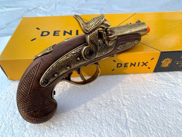 Denix Civil War Philadelphia Derringer Brass Finish Cap Firing Replica