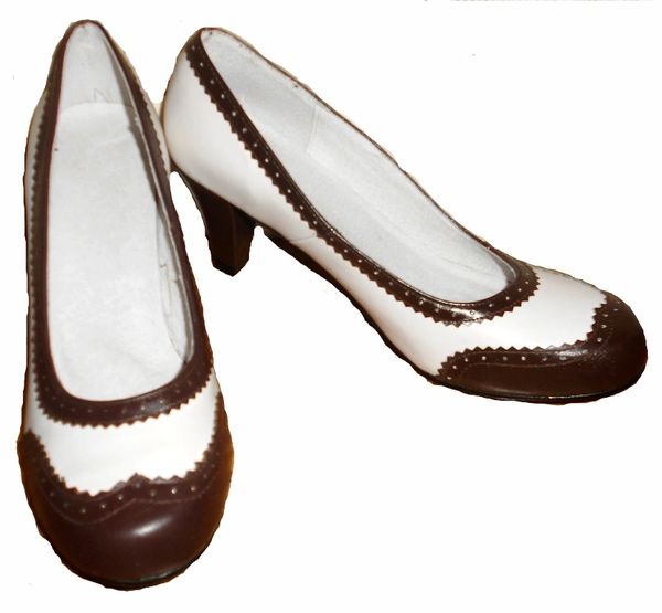 1940 S Two Tone Spectators Women Shoes Vintage Ordnance Company Llc Makers Of Fp 45 Liberator Pistol