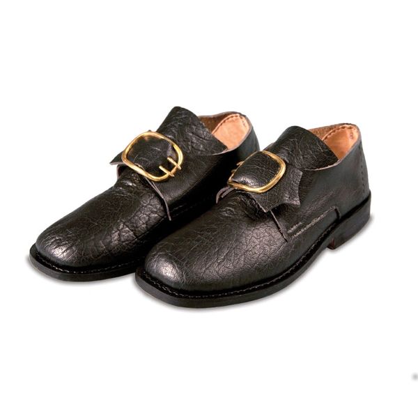 Shoes with discount buckles mens