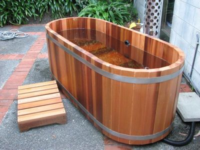 Japanese style cedar wood bath