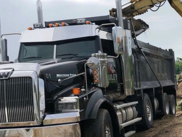 Custom Hauling