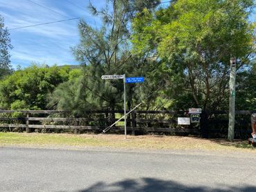 AED#7 Corner Laughtondale Gully Rd & Singleton Rd 