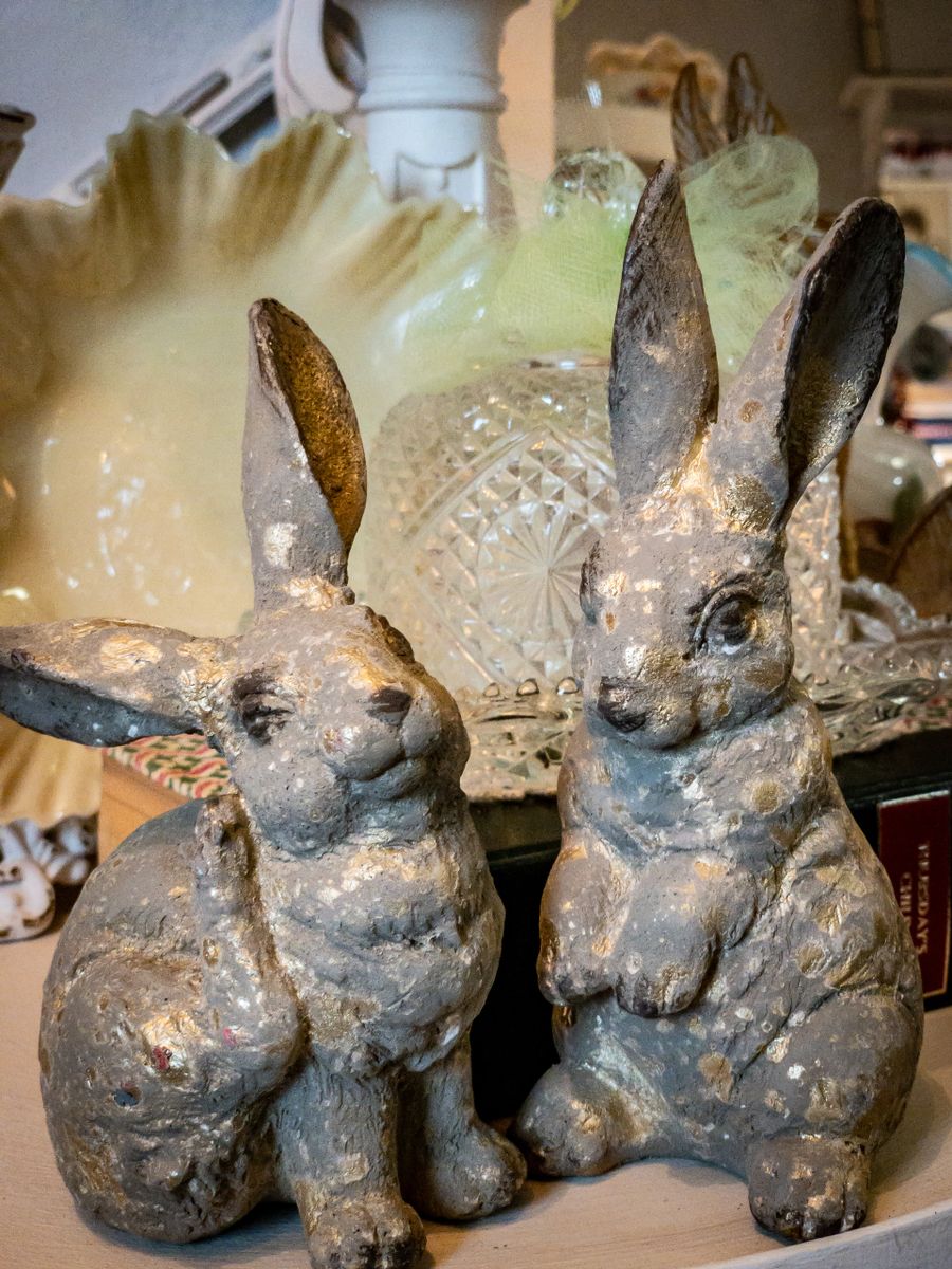 resin easter rabbits