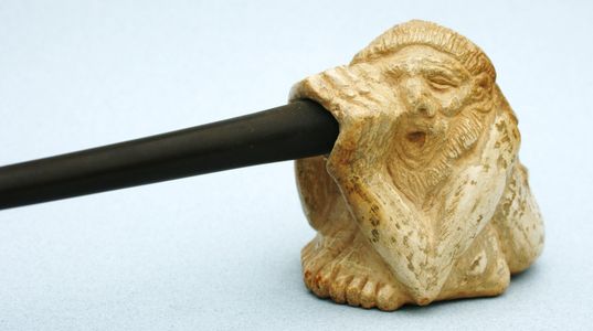 My first carved pipe