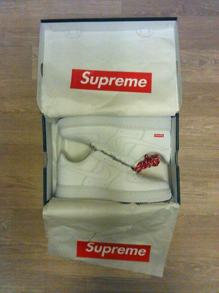 Supreme X Nike Air Force 1 White Trainers Sneakers Size UK 10 US 11 BNWT