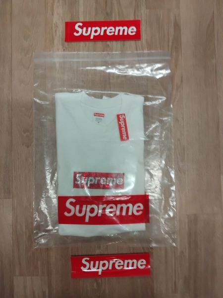 Supreme Swarovski Box Logo Tshirt Tee Medium White Brand New World Wide Shipping