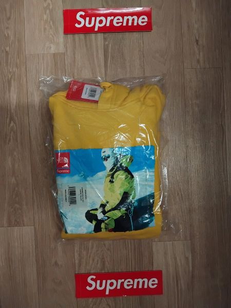 Supreme x The North Face TNF Photo Hooded Sweatshirt Size L Large Yellow BNWT