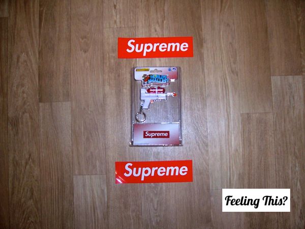 Supreme Supersoaker 50 Water Blaster Keychain