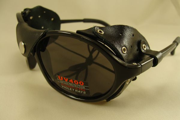 MOUNTAIN GLACIER SUNGLASSES WITH LEATHER SIDE SHIELDS