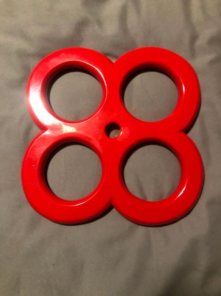 Four Hole Red
