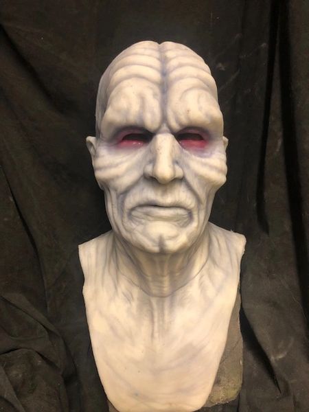 In Stock Rise of Skywalker Emperor