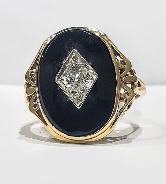 Vintage 14k Yellow Gold Black Onyx Ring With Inset Diamond