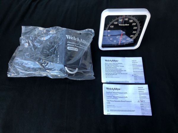 Welch Allyn 407637 Mobile Aneroid W/ Cuff NEW IN BOX!!! Free Shipping!!!