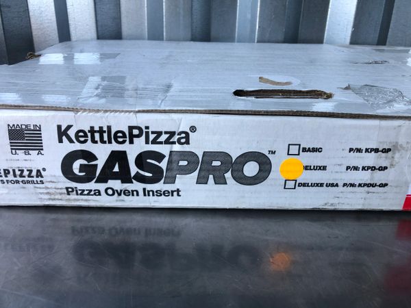 KettlePizza KPD-GP Deluxe Gas Pro Pizza Oven Kit NEW!! FREE SHIPPING!!!