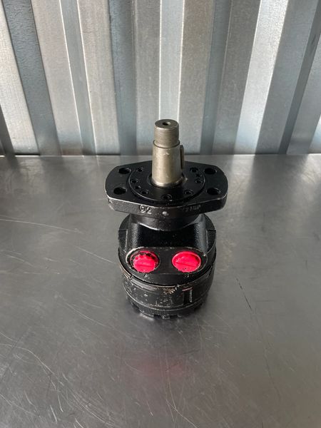 Heavy Duty Hydraulic MaXpeedingrods Hydraulic Motor For White Drive - Replaces RE013948, RE013915 White Drive Replacement Motor