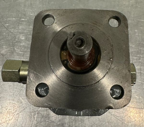 Speeco S39070900 Hydraulic Pump 16 GPM For Log Splitter NEW! FREE