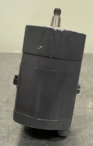 Hydac 2581682 Hydraulic Gear Motor KM 1/14 L3LJ X0F 4NL1/375