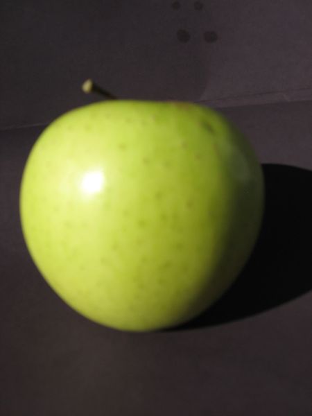 Fresh Golden Delicious Apple