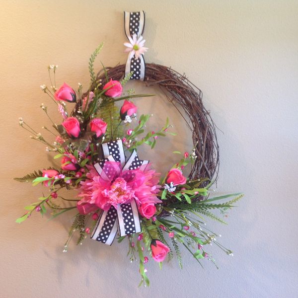 Pretty And Pink Wreath