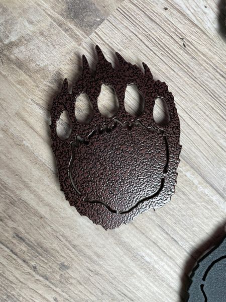 Bear paw magnet