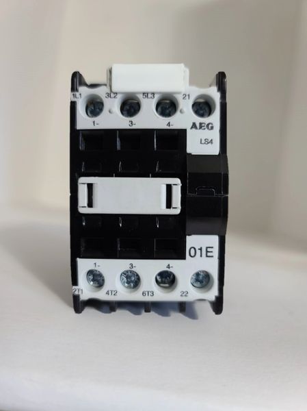 AEG POWER CONTACTOR LS4.01E E-Nr 910-302-630-550