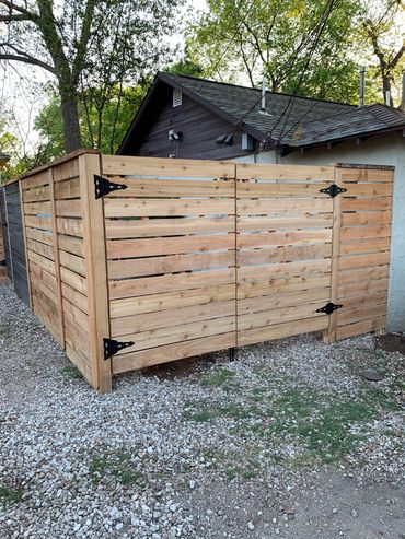 Boat enclosure fence