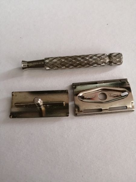 Vintage 1957 Era British Gillette Tech C1 In a Condition Shave Ready Referbished Stock Number T103