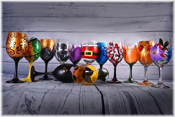 Paint Your Own Wine Glass Pair  Sat. Dec. 30th 11am-4pm – Simply