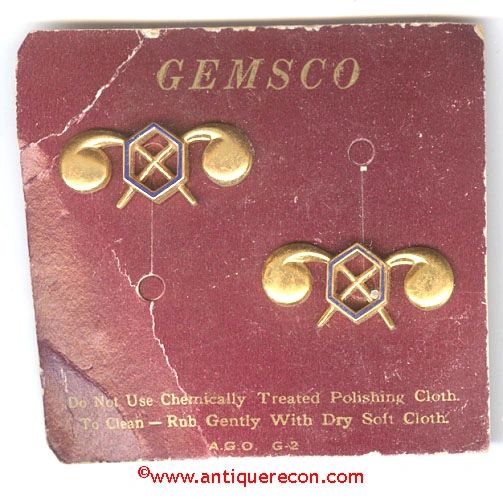 WW II US ARMY CHEMICAL CORPS OFFICER COLLAR INSIGNIA