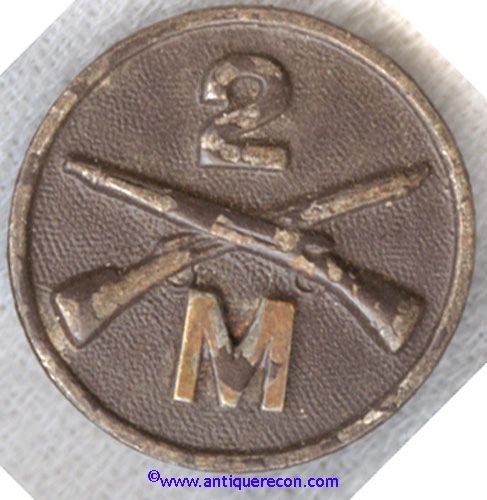 WW I US ARMY 2nd INFANTRY COMPANY M COLLAR DISK