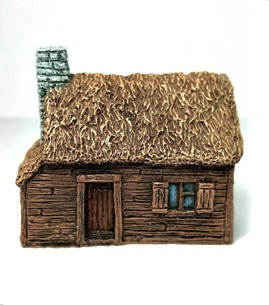(10mm) Thatched Timber-clad Cottage (10B003)