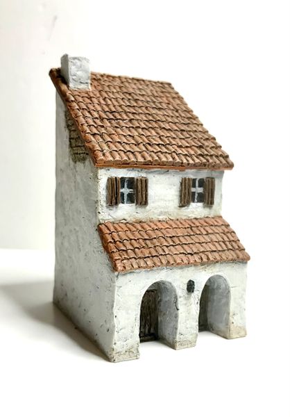 10mm Two Storey Mediterranean House (no.2)