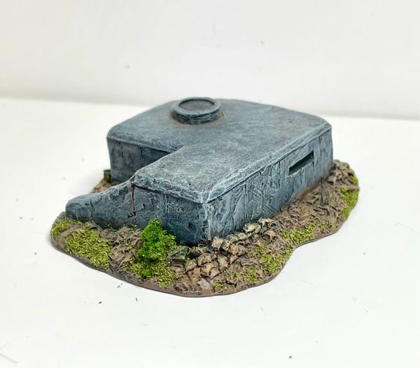 Ready Painted 10mm Observation Bunker with Tobruk
