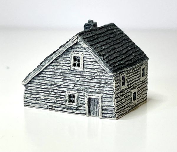 044 (6mm) Ready Painted Saltbox House