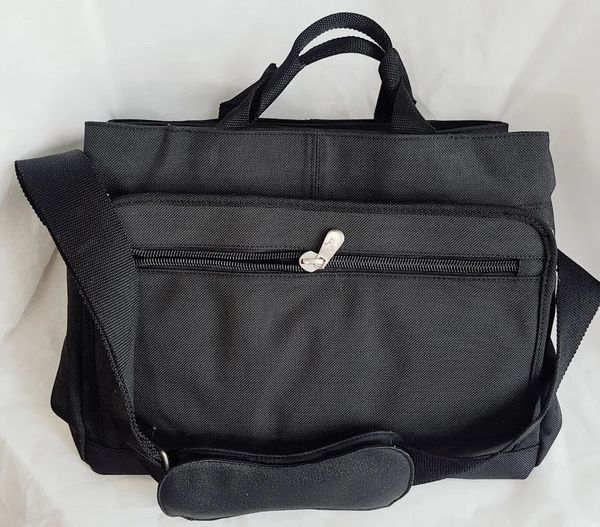 Laptop Carrying Case "Travel Tote"