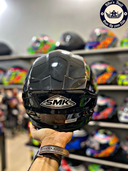 Smk gloss black store helmet