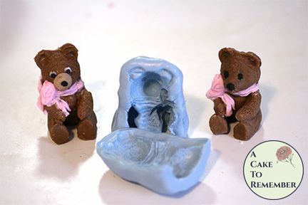 3D TRADITIONAL VINTAGE TEDDY BEAR SILICONE MOULD FOR EDIBLE CAKE TOPPER CLAY ETC 